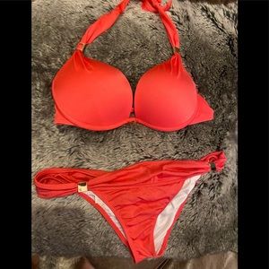 Victoria’s Secret push-up bikini